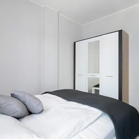Polwiejska Modern With Ac & Remote Work In Centre By Renters *