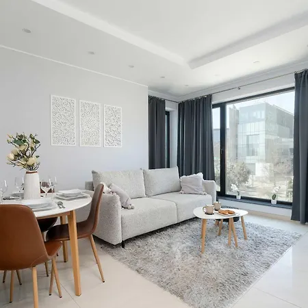 Polwiejska Modern With Ac & Remote Work In Centre By Renters Poznan