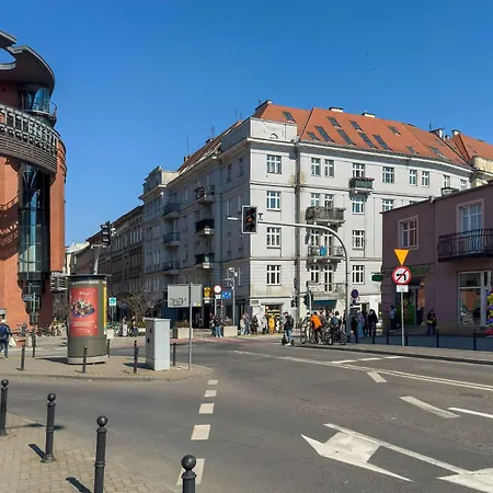 Polwiejska Modern With Ac & Remote Work In Centre By Renters 포즈난